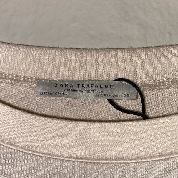 Lightweight Sweater with Faux Fur Cuffs - Picture 3 of 8